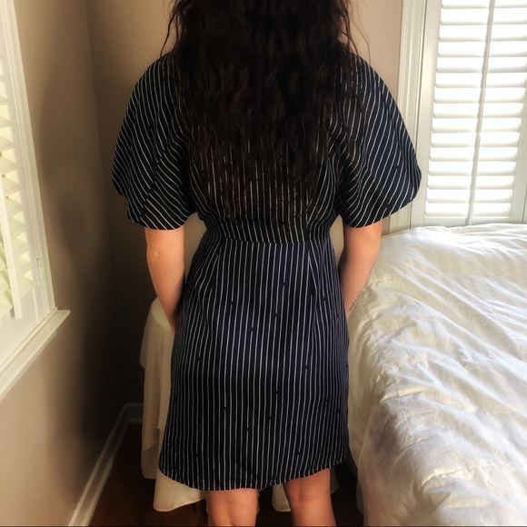Diane Von Furstenberg Silk Navy Blk Striped Dress Church or Office Attire - Picture 4 of 6